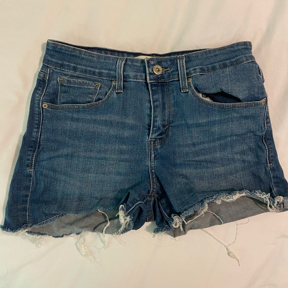 Vintage Raw Hem Levi’s